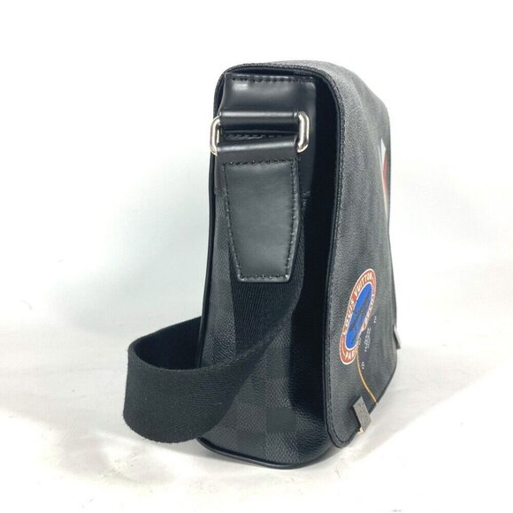 LOUIS VUITTON N41054 Damier Graphite Stickers District PM Crossbody Shoulder Bag - Picture 3 of 16